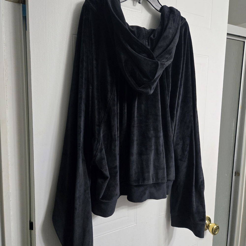 Victoria's Secret Black Velvet Garment - Picture 7 of 9